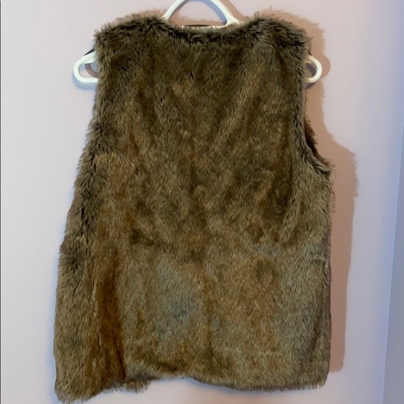 Aldo Faux Fur Vest Size Medium - Picture 2 of 4